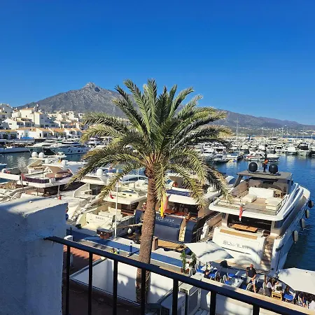 Guest house Privado 1a Linea Puerto Banus. Atico Enorme, Vistas Increibles Marbella