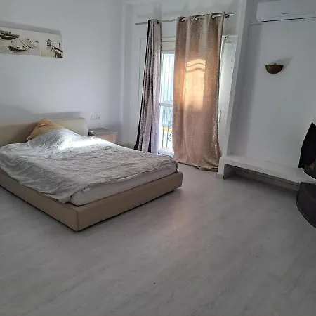 Privado 1a Linea Puerto Banus. Atico Enorme, Vistas Increibles Marbella